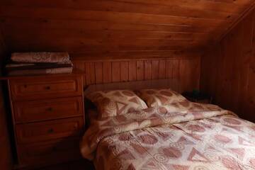 Фото номера Вилла с 1 спальней Виллы Tarcau Poiana Soarelui - Cabanute - Camping г. Tarcău 41