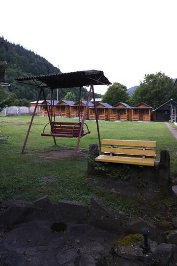 Фото номера Вилла с 1 спальней Виллы Tarcau Poiana Soarelui - Cabanute - Camping г. Tarcău 12