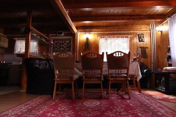 Фото номера Вилла с 1 спальней Виллы Tarcau Poiana Soarelui - Cabanute - Camping г. Tarcău 21