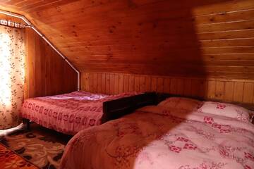 Фото номера Вилла с 1 спальней Виллы Tarcau Poiana Soarelui - Cabanute - Camping г. Tarcău 22